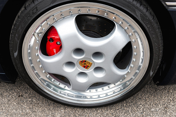 Фото дисков Kahn Cup 1 Remastered 3-Piece  на Porsche 911 VIII