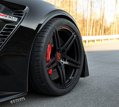 Фото дисков Strasse Wheels SP5R Deep Concave Monoblock на Chevrolet Corvette C7