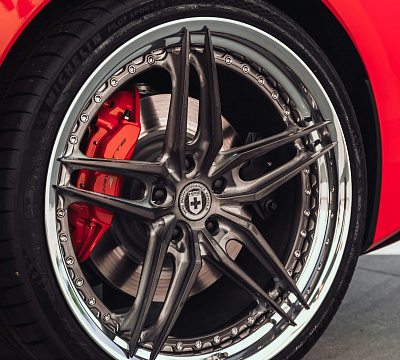 Фото дисков HRE S107SC на Chevrolet Corvette C8