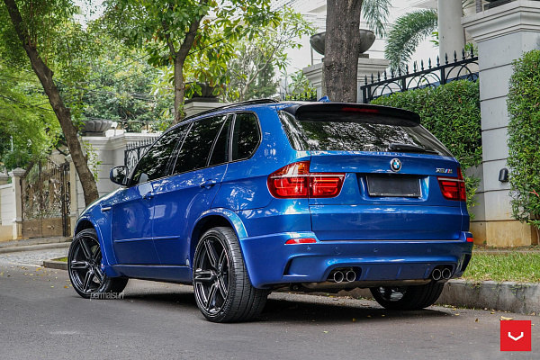 BMW X5M (E70)