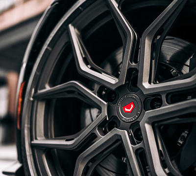 Фото дисков Vossen EVO-3R на Aston Martin Vantage 4
