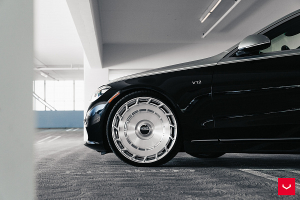 Фото дисков Vossen LC3-11T Глянцевый лак на Mercedes-Benz S-Class (W223)