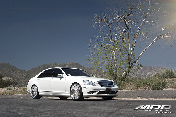 Фото дисков MRR HR3 Полированный лак на Mercedes-Benz S-Class (W221)