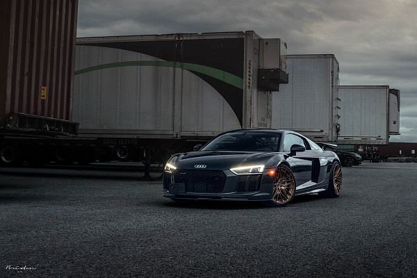 Фото дисков Brixton Forged VL4 Сатиновая бронза на Audi R8 (4S)