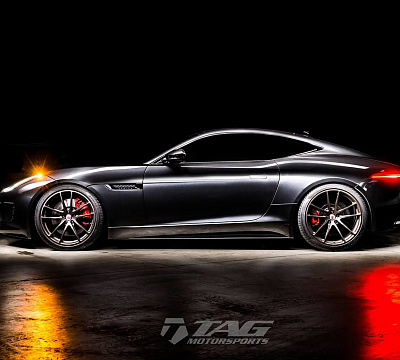 Фото дисков HRE P104 на Jaguar F-Type