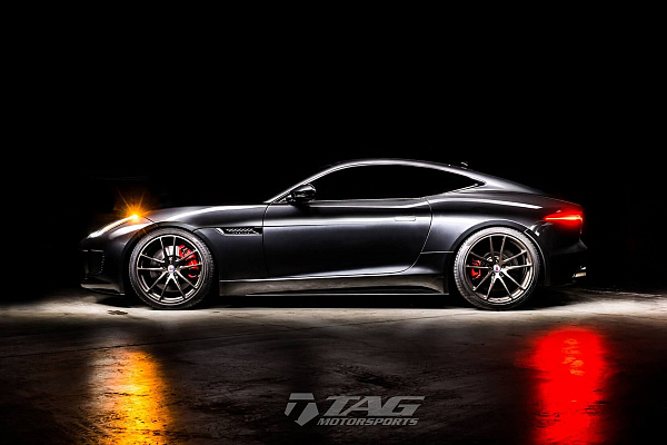 Фото дисков HRE P104 Сатиновая бронза на Jaguar F-Type