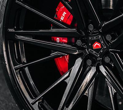 Фото дисков Vossen M-X6 на Land Rover Range Rover Sport II