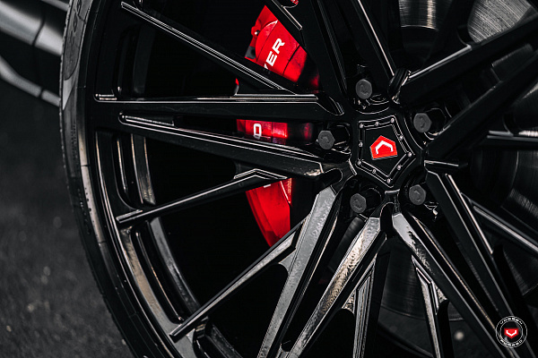 Фото дисков Vossen M-X6 Черный глянец на Land Rover Range Rover Sport II