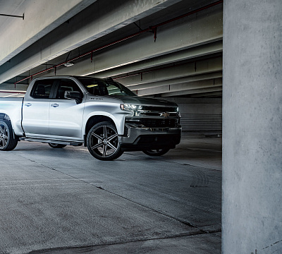 Фото дисков Vossen HF6-2 на Chevrolet Silverado IV