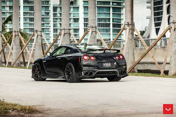 Фото дисков Vossen HF-3 Черный сатин на Nissan GT-R