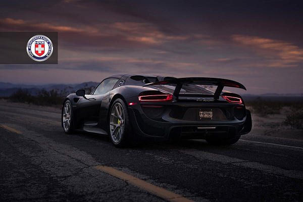 Фото дисков HRE P101 Глянцевый темный лак на Porsche 918 Spyder