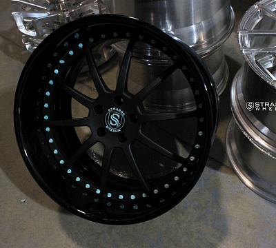 Strasse Wheels R10 Signature