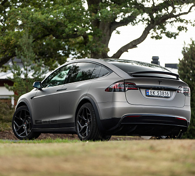 Фото дисков Vossen CG-205T на Tesla Model X