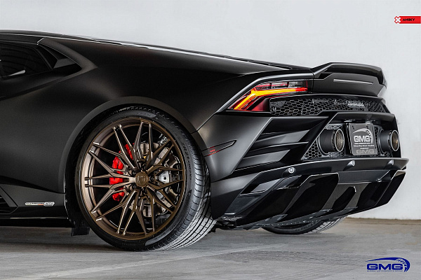 Фото дисков Anrky S1-X1 Сатиновая бронза на Lamborghini Huracan