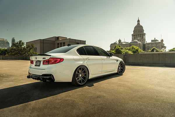 Фото дисков HRE P101 Сатиновый графит на BMW 5/M5 (G30/F90)