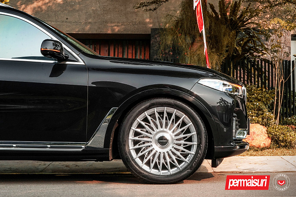Фото дисков Vossen S17-15T Глянцевый лак на BMW X7 (G07)