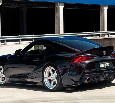 Фото дисков Strasse Wheels S5 Track на Toyota Supra A90