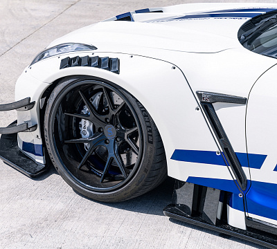 Фото дисков Strasse Wheels SM5R Deep Concave FS на Nissan GT-R