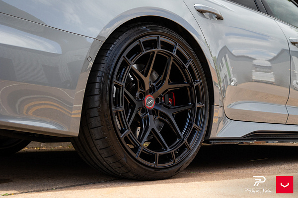 Фото дисков Vossen HFX-1 (5-Lug) Черный глянец на Audi A/RS 7 (4K)