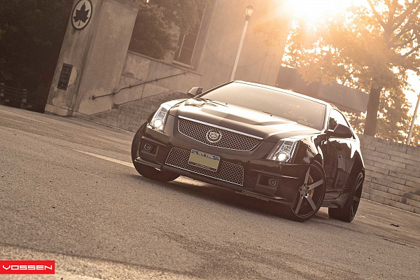 Фото дисков Vossen CV3 Алмазная проточка на Cadillac CTS II