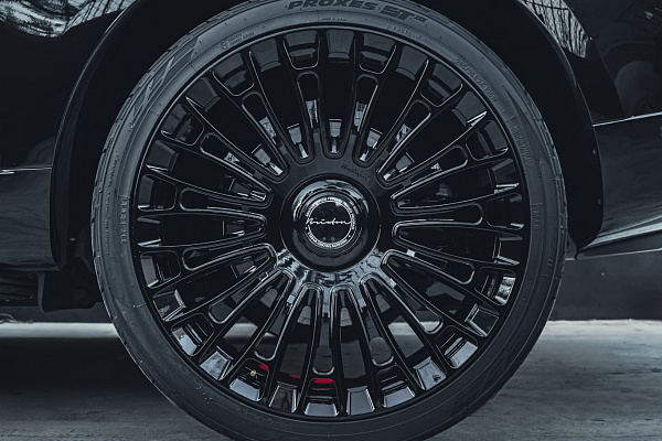 Фото дисков Brixton Forged LX01 Черный глянец на Range Rover V