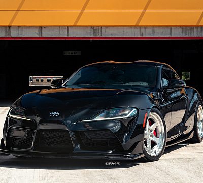 Фото дисков Strasse Wheels S5 Track на Toyota Supra A90