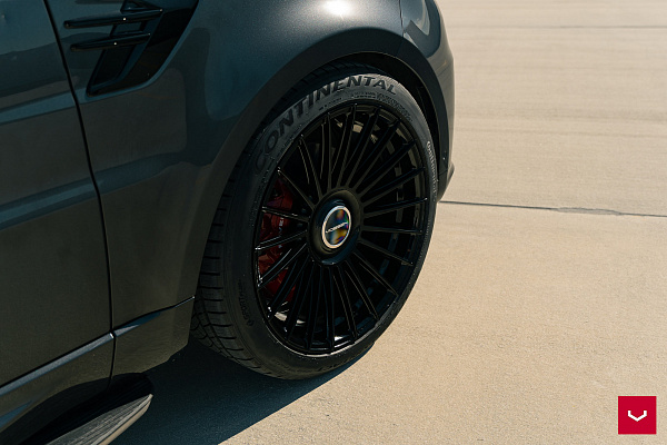 Фото дисков Vossen HF-8 Черный глянец на Range Rover Sport II