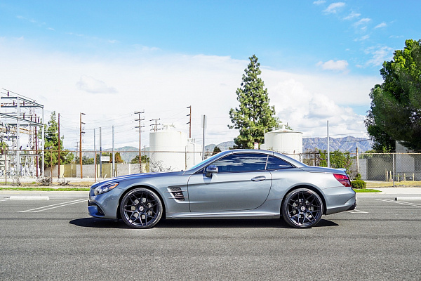 Фото дисков HRE FF01 Черный сатин на Mercedes-Benz SL (R231)