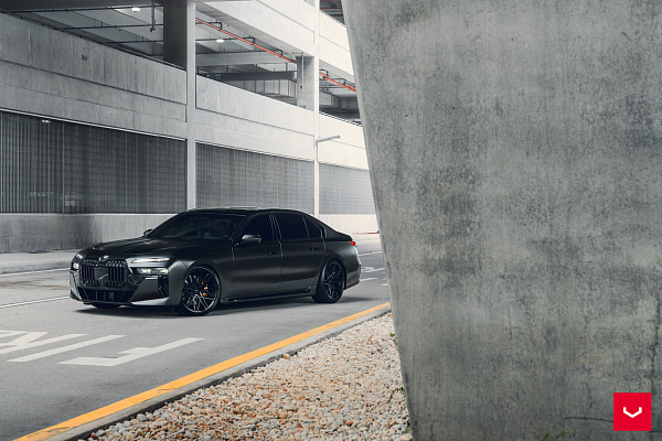 Фото дисков Vossen HF-7 Черный глянец на BMW 7 (G70)
