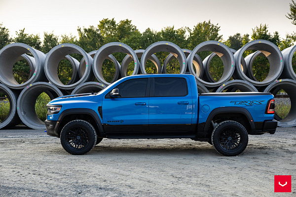 Фото дисков Vossen HF6-5 Черный сатин на Ram 1500 V