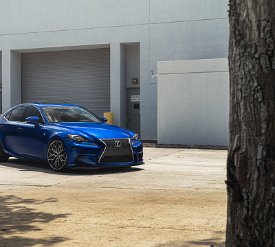Фото дисков Vossen HF-2 на Lexus IS II