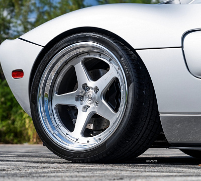 Фото дисков Strasse Wheels S5 Track на Ford GT I