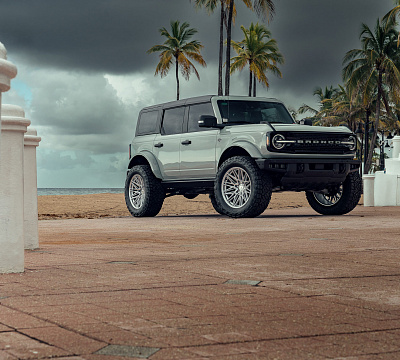 Фото дисков Vossen HF6-5 на Ford Bronco