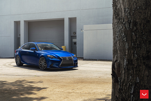 Фото дисков Vossen HF-2 Алмазная проточка на Lexus IS II
