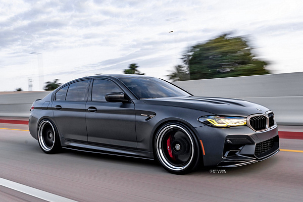 Фото дисков Strasse Wheels S5 Track Черный сатин на BMW 5/M5 (G30/F90)