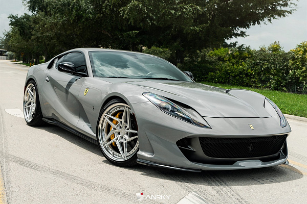 Фото дисков Anrky S3-X3 Глянцевый лак на Ferrari 812