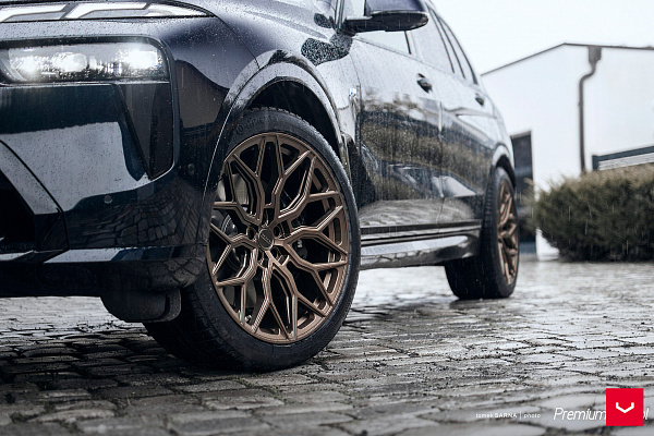 Фото дисков Vossen HF-2 Сатиновая бронза на BMW X7 (G07)