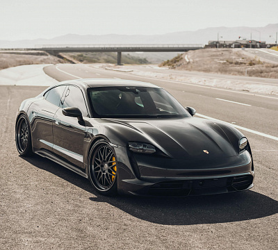 Фото дисков HRE 540C на Porsche Taycan I