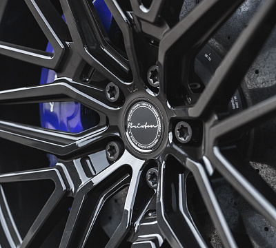 Фото дисков Brixton Forged VL4 на Lamborghini Urus