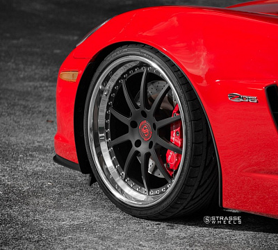 Фото дисков Strasse Wheels R10 Performance на Chevrolet Corvette C6