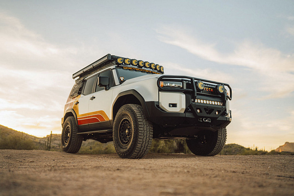 Фото дисков Black Rhino AWOL Черный сатин на Toyota Land Cruiser Prado 250