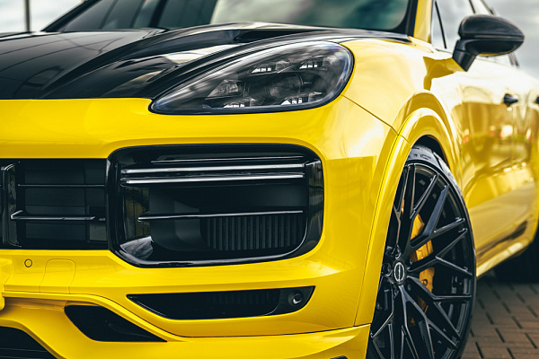 Фото дисков Brixton Forged PF10 Черный глянец на Porsche Cayenne III