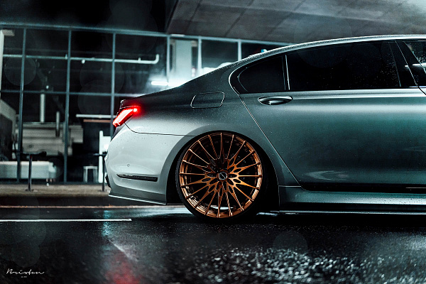 Фото дисков Brixton Forged HS1 Сатиновая медь на BMW 7 (G11/G12)