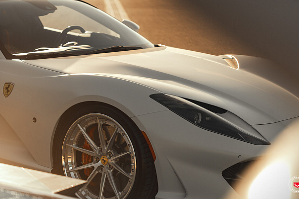 Фото дисков Vossen VPS-1 (3-Piece) Глянцевый лак на Ferrari 812