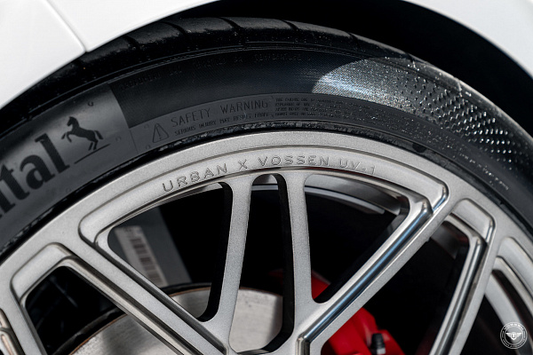 Фото дисков Vossen UV-1 Сатиновый темный лак на Land Rover Range Rover Sport II