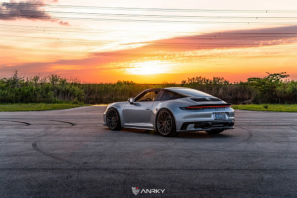 Фото дисков Anrky AN10 Глянцевый лак на Porsche 911 VIII