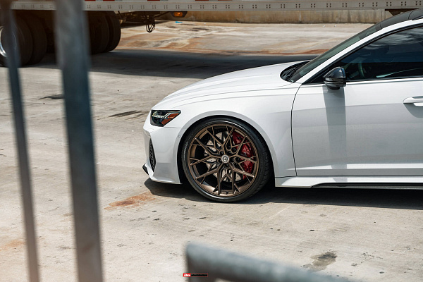 Фото дисков HRE FF10 Сатиновое темное золото на Audi A/RS 6 (C8)