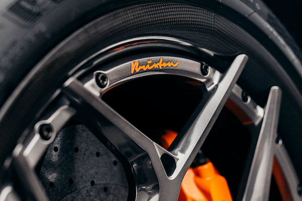 Фото дисков Brixton Forged PF5 Глянцевый темный лак на Lamborghini Aventador