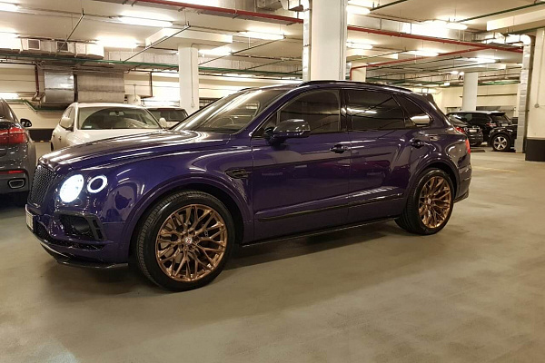 Фото дисков HRE P200 Глянцевое темное золото на Bentley Bentayga