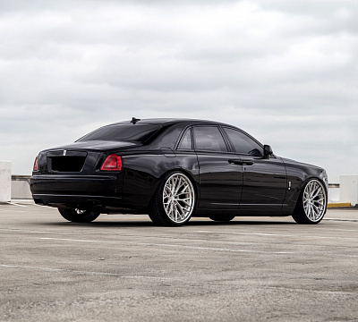 Фото дисков Anrky AN30 на Rolls-Royce Ghost I